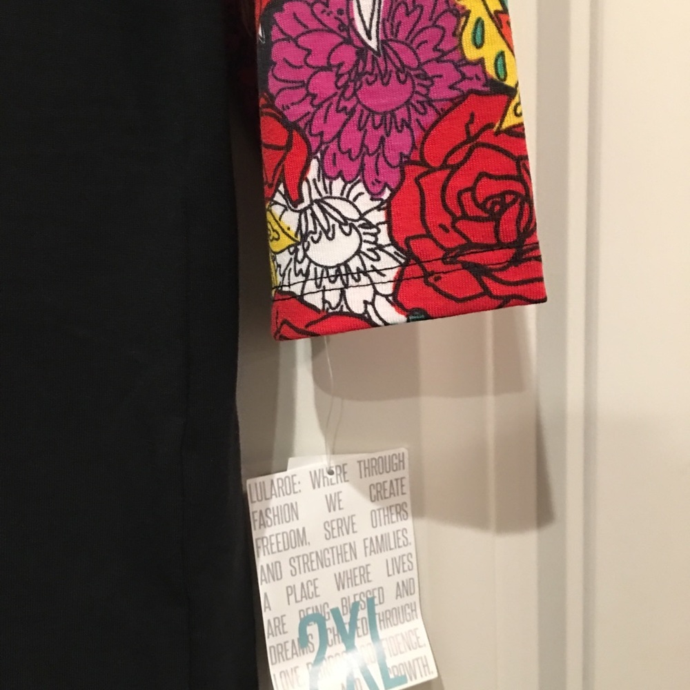 LuLaRoe Randy - Picture 3 of 3